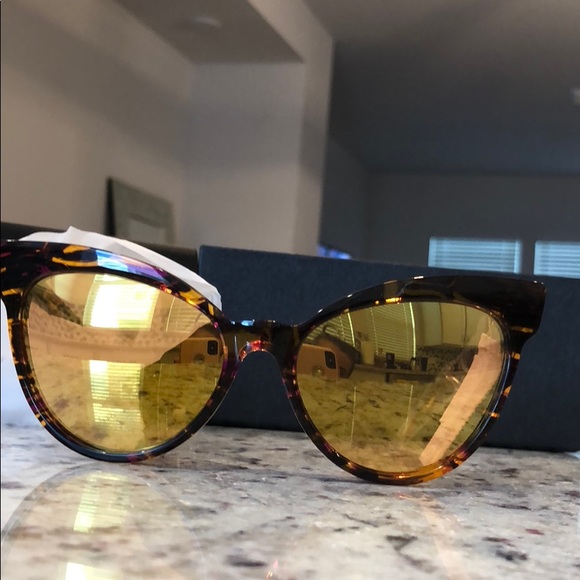 Wildfox Accessories - Wildfox ivy deluxe cat eye sunglasses